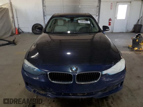 ✅ 2015 BMW 3 Series 328i xDrive • VIN: WBA3B5C50FF961910 • Lot: 93004035. Listed on Copart with 139,590 mi. Free auction sales archive from the USA and detailed vehicle history report at DreamBid. Image 5.