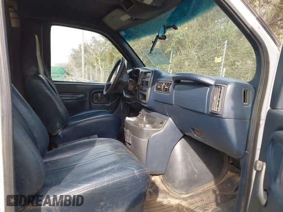 ✅ 1998 Chevrolet Chevy Van • VIN: 1GCGG25R0W1069769 • Лот: 41767029. Опубликован ранее на IAAI с пробегом 239 428 миль. Бесплатный доступ к архиву аукционных продаж из США и подробный отчёт об истории автомобиля на DreamBid. Изображение 5.