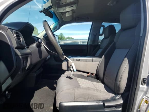 ✅ 2015 Toyota Tundra SR • VIN: 5TFUM5F16FX059430 • Лот: 68995325. Опубликован ранее на Copart с пробегом 202 073 миль. Бесплатный доступ к архиву аукционных продаж из США и подробный отчёт об истории автомобиля на DreamBid. Изображение 7.