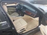 ✅ 2008 BMW 5 Series 528i • VIN: WBANU53578CT17957 • Лот: 43651515. Опубликован ранее на IAAI с пробегом 129 877 миль. Бесплатный доступ к архиву аукционных продаж из США и подробный отчёт об истории автомобиля на DreamBid. Изображение 5.