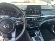 ✅ 2019 Kia Forte LXS • VIN: 3KPF24ADXKE097618 • Lot: 60661915. Wystawiony na Copart z przebiegiem 73 942 mil. Bezpłatny archiwum sprzedaży aukcyjnych z USA i szczegółowy raport historii pojazdu na DreamBid. Zdjęcie 9.