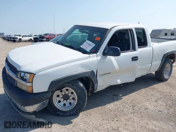 ✅ 2003 Chevrolet Silverado 2500HD LS • VIN: 1GCHC29U93Z155304 • Лот: 43158969. Опубликован ранее на IAAI с пробегом Не указан. Бесплатный доступ к архиву аукционных продаж из США и подробный отчёт об истории автомобиля на DreamBid. Изображение 6.