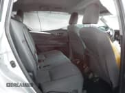 ✅ 2019 Toyota Highlander LE • VIN: 5TDZZRFH4KS314426 • Лот: 43681932. Опубликован ранее на IAAI с пробегом 140 942 миль. Бесплатный доступ к архиву аукционных продаж из США и подробный отчёт об истории автомобиля на DreamBid. Изображение 8.