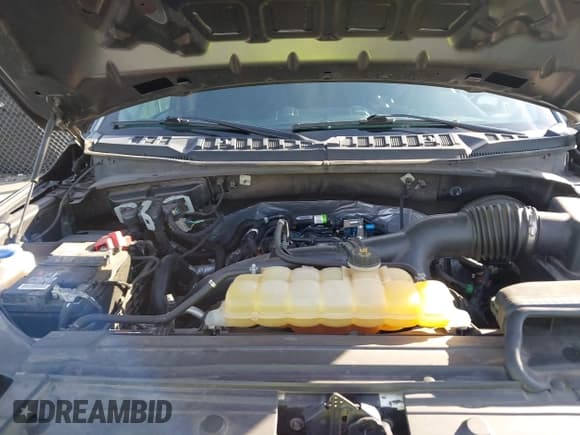 ✅ 2020 Ford F-150 XL • VIN: 1FTEW1CP8LFC62448 • Lot: 43715665. Listed on IAAI with 155,972 mi. Free auction sales archive from the USA and detailed vehicle history report at DreamBid. Image 10.