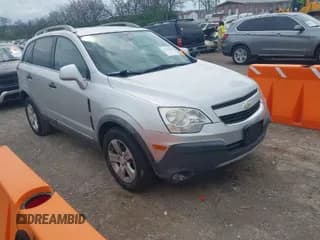 ✅ 2013 Chevrolet Captiva Sport LS • VIN: 3GNFL2EK4DS519503 • Lot: 41951425. Wystawiony na IAAI z przebiegiem 139 302 mil. Bezpłatny archiwum sprzedaży aukcyjnych z USA i szczegółowy raport historii pojazdu na DreamBid. Zdjęcie 1.