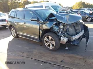 ✅ 2013 Toyota Highlander Limited • VIN: 5TDYK3EH7DS139297 • Лот: 43567408. Опубликован ранее на IAAI с пробегом 190 543 миль. Бесплатный доступ к архиву аукционных продаж из США и подробный отчёт об истории автомобиля на DreamBid. Изображение 1.