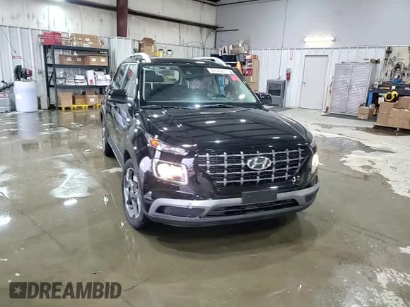 ✅ 2022 Hyundai Venue SEL • VIN: KMHRC8A36NU189674 • Lot: 49145885. Listed on Copart with 35,292 mi. Free auction sales archive from the USA and detailed vehicle history report at DreamBid. Image 14.