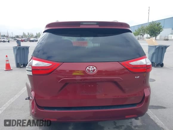✅ 2015 Toyota Sienna LE AAS • VIN: 5TDKK3DC3FS603085 • Lot: 41979423. Listed on IAAI with 119,464 mi. Free auction sales archive from the USA and detailed vehicle history report at DreamBid. Image 17.