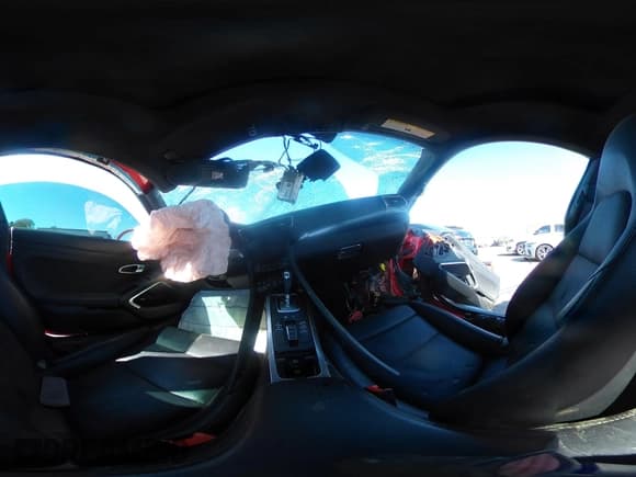 ✅ 2018 Porsche 911 Carrera S • VIN: WP0AB2A97JS123551 • Lot: 41903716. Listed on IAAI with Not provided. Free auction sales archive from the USA and detailed vehicle history report at DreamBid. Image 22.