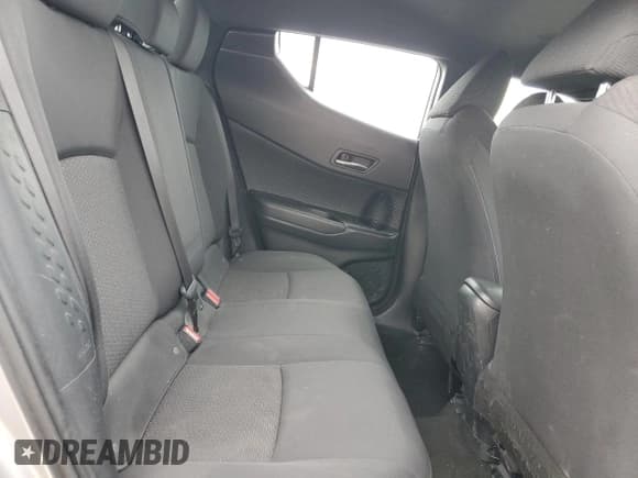 ✅ 2019 Toyota C-HR Limited • VIN: NMTKHMBX3KR071632 • Lot: 86148085. Wystawiony na Copart z przebiegiem 210 422 mil. Bezpłatny archiwum sprzedaży aukcyjnych z USA i szczegółowy raport historii pojazdu na DreamBid. Zdjęcie 11.