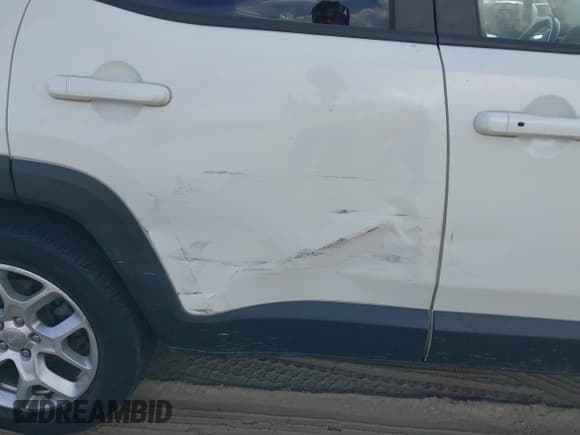 ✅ 2017 Jeep Renegade Latitude • VIN: ZACCJABB6HPE80971 • Лот: 43391377. Опубликован ранее на IAAI с пробегом 140 903 миль. Бесплатный доступ к архиву аукционных продаж из США и подробный отчёт об истории автомобиля на DreamBid. Изображение 6.