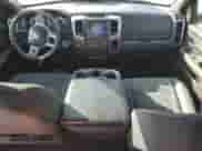 2021 Ram 1500 Warlock z VIN 1C6RR6GT3MS578319, wystawiony jako Copart lot #73610624 z przebiegiem 29 452 mil mil oraz Czysty tytuł • Clean title. Historia ofert i sprzedaży dostępna na DreamBid. Obrazek 8.