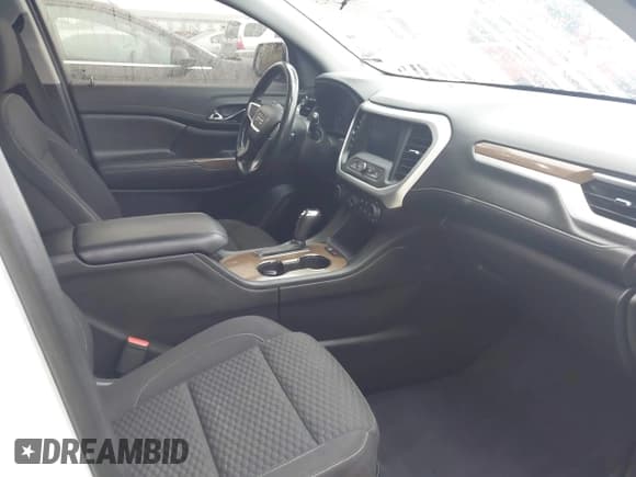 ✅ 2019 GMC Acadia SLE • VIN: 1GKKNKLA4KZ215782 • Lot: 43801923. Listed on IAAI with 65,050 mi. Free auction sales archive from the USA and detailed vehicle history report at DreamBid. Image 5.