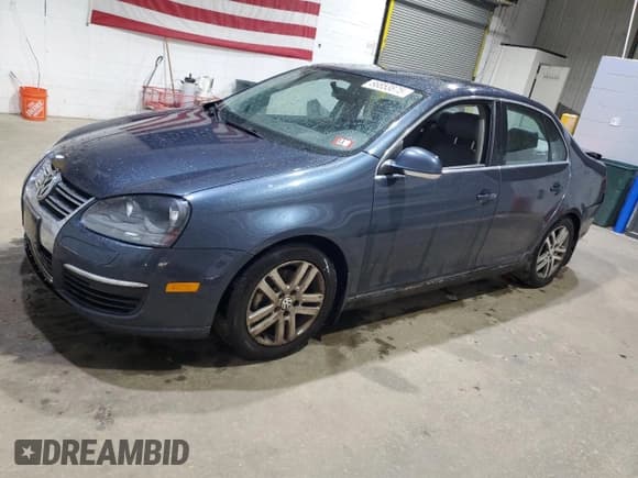 ✅ 2006 Volkswagen Jetta 2.5L • VIN: 3VWRG71K56M710445 • Лот: 66853875. Опубликован ранее на Copart с пробегом 137 968 миль. Бесплатный доступ к архиву аукционных продаж из США и подробный отчёт об истории автомобиля на DreamBid. Изображение 1.