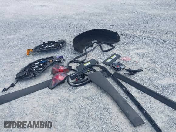 2023 Hyundai Santa Cruz SEL with VIN 5NTJCDAE5PH064434, listed as a IAAI auction lot 43363723 with 13,727 mi miles and . Bid and sale history available at DreamBid. Image 12.