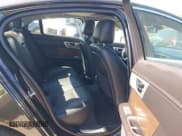 ✅ 2014 Jaguar XF SC • VIN: SAJWJ0EF9E8U31032 • Lot: 42046036. Wystawiony na IAAI z przebiegiem 118 927 mil. Bezpłatny archiwum sprzedaży aukcyjnych z USA i szczegółowy raport historii pojazdu na DreamBid. Zdjęcie 8.