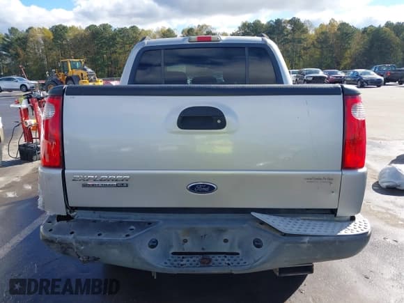 ✅ 2004 Ford Explorer Sport Trac XLS • VIN: 1FMZU67K54UB03964 • Лот: 43568163. Опубликован ранее на IAAI с пробегом 249 255 миль. Бесплатный доступ к архиву аукционных продаж из США и подробный отчёт об истории автомобиля на DreamBid. Изображение 16.