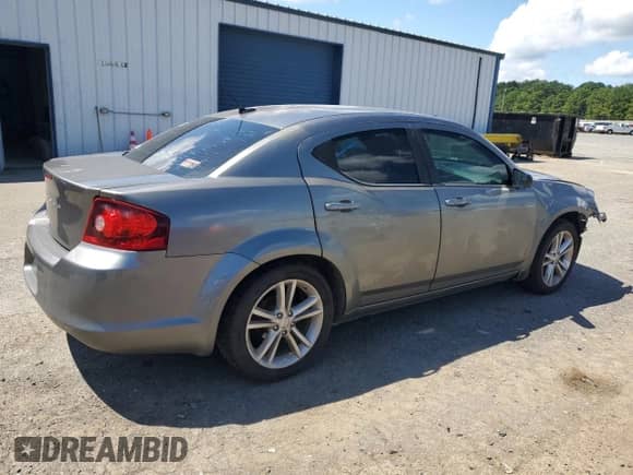 ✅ 2012 Dodge Avenger SE • VIN: 1C3CDZAB1CN231636 • Lot: 61724845. Listed on Copart with 173,584 mi. Free auction sales archive from the USA and detailed vehicle history report at DreamBid. Image 3.
