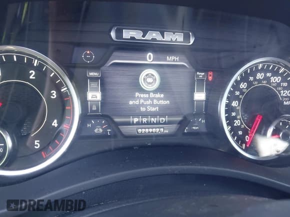 ✅ 2024 Ram 2500 Laramie • VIN: 3C6UR5FL3RG345853 • Lot: 43116601. Listed on IAAI with 28,902 mi. Free auction sales archive from the USA and detailed vehicle history report at DreamBid. Image 7.