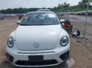 ✅ 2016 Volkswagen Beetle Dune • VIN: 3VWS17AT9GM630045 • Лот: 42819426. Опубликован ранее на IAAI с пробегом 30 370 миль. Бесплатный доступ к архиву аукционных продаж из США и подробный отчёт об истории автомобиля на DreamBid. Изображение 12.