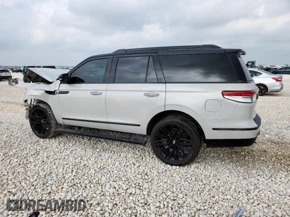 ✅ 2024 Lincoln Navigator Reserve • VIN: 5LMJJ2LG6REL00320 • Лот: 93351275. Опубликован ранее на Copart с пробегом 24 268 миль. Бесплатный доступ к архиву аукционных продаж из США и подробный отчёт об истории автомобиля на DreamBid. Изображение 2.