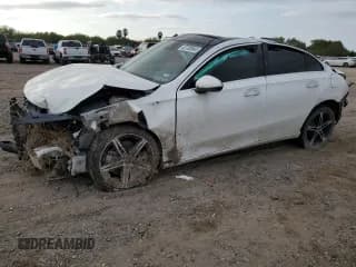 ✅ 2022 Mercedes-Benz A 220 • VIN: W1K3G4EB2NJ362431 • Лот: 64963405. Опубликован ранее на Copart с пробегом Не указан. Бесплатный доступ к архиву аукционных продаж из США и подробный отчёт об истории автомобиля на DreamBid. Изображение 1.