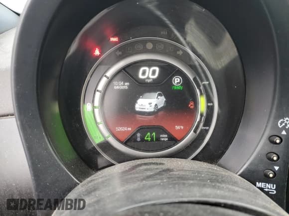 ✅ 2016 FIAT 500e • VIN: 3C3CFFGEXGT229500 • Лот: 86539904. Опубликован ранее на Copart с пробегом 52 624 миль. Бесплатный доступ к архиву аукционных продаж из США и подробный отчёт об истории автомобиля на DreamBid. Изображение 9.