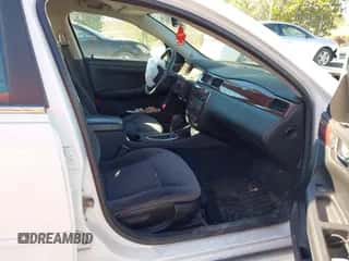 2010 Chevrolet Impala LS z VIN 2G1WA5EKXA1163767, wystawiony jako IAAI lot #43438020 z przebiegiem 194 930 mil mil oraz . Historia ofert i sprzedaży dostępna na DreamBid. Obrazek 5.