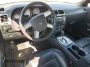 ✅ 2009 Dodge Challenger R/T • VIN: 2B3LJ54T99H640567 • Lot: 63454025. Wystawiony na Copart z przebiegiem 171 376 mil. Bezpłatny archiwum sprzedaży aukcyjnych z USA i szczegółowy raport historii pojazdu na DreamBid. Zdjęcie 8.