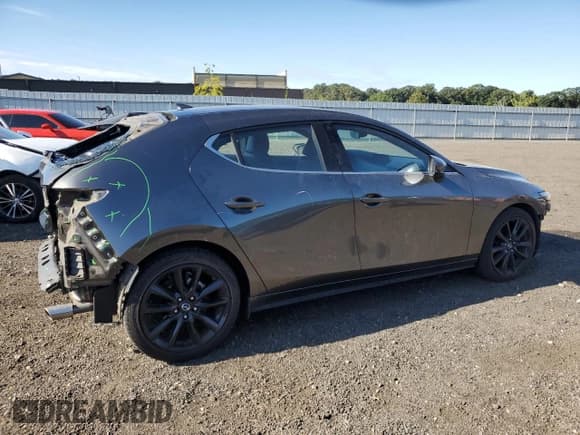 ✅ 2019 Mazda 3 Premium • VIN: JM1BPBNM4K1125558 • Лот: 70306565. Опубликован ранее на Copart с пробегом 48 060 миль. Бесплатный доступ к архиву аукционных продаж из США и подробный отчёт об истории автомобиля на DreamBid. Изображение 3.