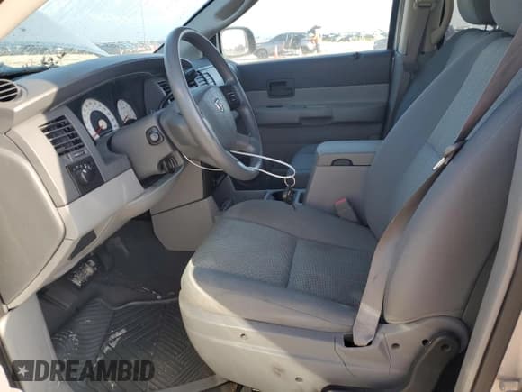 ✅ 2008 Dodge Durango • VIN: 1D8HB38N28F155819 • Лот: 56203905. Опубликован ранее на Copart с пробегом 85 945 миль. Бесплатный доступ к архиву аукционных продаж из США и подробный отчёт об истории автомобиля на DreamBid. Изображение 7.