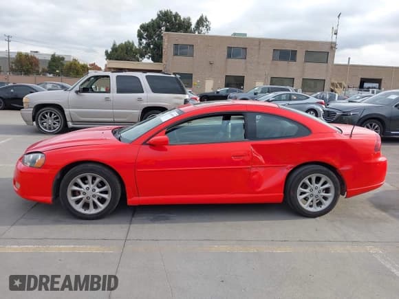 ✅ 2003 Dodge Stratus • VIN: 4B3AG52H33E126148 • Lot: 43680919. Listed on IAAI with 106,082 mi. Free auction sales archive from the USA and detailed vehicle history report at DreamBid. Image 14.