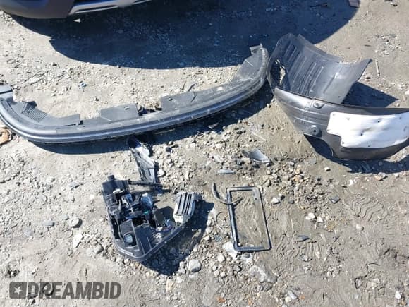 ✅ 2024 Hyundai Kona SE • VIN: KM8HA3AB8RU080828 • Lot: 41598769. Listed on IAAI with 3,654 mi. Free auction sales archive from the USA and detailed vehicle history report at DreamBid. Image 12.