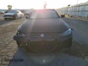 ✅ 2022 BMW i4 M50 • VIN: WBY33AW07NFN01567 • Lot: 50090854. Wystawiony na Copart z przebiegiem 18 465 mil. Bezpłatny archiwum sprzedaży aukcyjnych z USA i szczegółowy raport historii pojazdu na DreamBid. Zdjęcie 5.