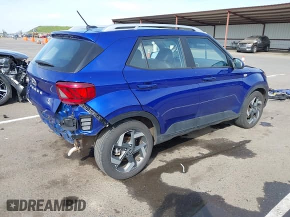 ✅ 2023 Hyundai Venue SEL • VIN: KMHRC8A32PU265541 • Lot: 41745833. Listed on IAAI with 16,073 mi. Free auction sales archive from the USA and detailed vehicle history report at DreamBid. Image 4.