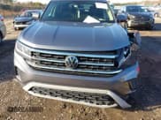 ✅ 2021 Volkswagen Atlas SE • VIN: 1V2WR2CA6MC553626 • Lot: 41188219. Wystawiony na IAAI z przebiegiem 83 000 mil. Bezpłatny archiwum sprzedaży aukcyjnych z USA i szczegółowy raport historii pojazdu na DreamBid. Zdjęcie 12.
