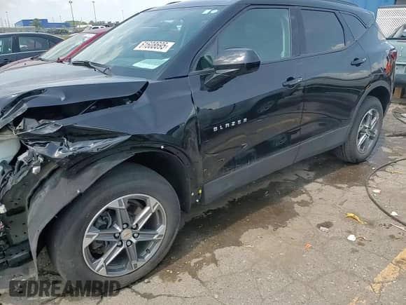 2023 Chevrolet Blazer LT z VIN 3GNKBHR47PS227591, wystawiony jako Copart lot #61608695 z przebiegiem 27 702 mil mil oraz Szkoda całkowita • Salvage title. Historia ofert i sprzedaży dostępna na DreamBid. Obrazek 14.