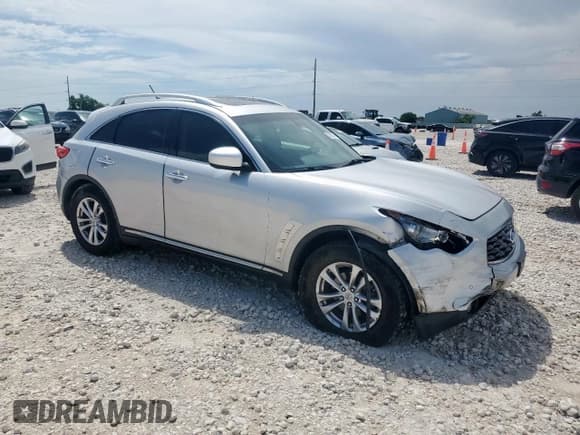 ✅ 2010 Infiniti FX • VIN: JN8AS1MU1AM802783 • Lot: 57805215. Wystawiony na Copart z przebiegiem 134 875 mil. Bezpłatny archiwum sprzedaży aukcyjnych z USA i szczegółowy raport historii pojazdu na DreamBid. Zdjęcie 4.