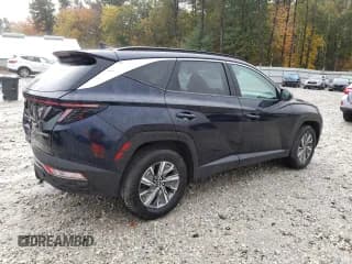 ✅ 2022 Hyundai Tucson Blue • VIN: KM8JBCA10NU021076 • Lot: 72415754. Wystawiony na Copart z przebiegiem 69 566 mil. Bezpłatny archiwum sprzedaży aukcyjnych z USA i szczegółowy raport historii pojazdu na DreamBid. Zdjęcie 3.