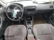 ✅ 1999 Honda Civic VP • VIN: 2HGEJ6616XH531071 • Lot: 82442355. Wystawiony na Copart z przebiegiem 200 353 mil. Bezpłatny archiwum sprzedaży aukcyjnych z USA i szczegółowy raport historii pojazdu na DreamBid. Zdjęcie 8.