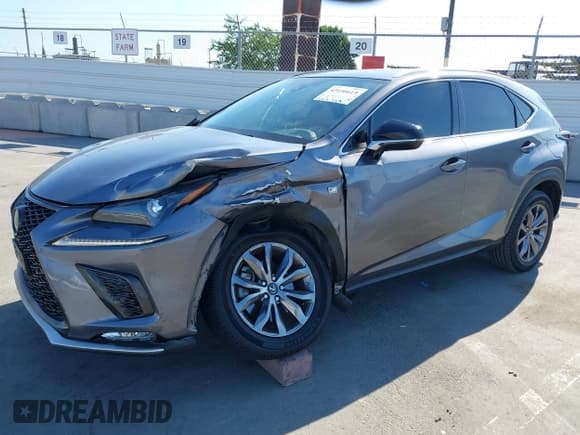 ✅ 2020 Lexus NX 300 F Sport • VIN: JTJSARBZXL2161435 • Lot: 43116619. Wystawiony na IAAI z przebiegiem 70 057 mil. Bezpłatny archiwum sprzedaży aukcyjnych z USA i szczegółowy raport historii pojazdu na DreamBid. Zdjęcie 17.