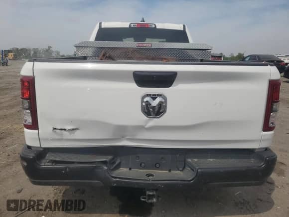 2023 Ram 1500 Tradesman z VIN 1C6RRENT5PN607402, wystawiony jako Copart lot #53915375 z przebiegiem 8 882 mil mil oraz Szkoda całkowita • Salvage title. Historia ofert i sprzedaży dostępna na DreamBid. Obrazek 6.