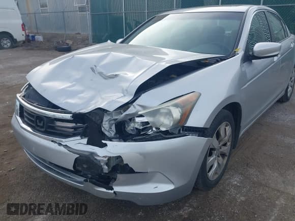 ✅ 2010 Honda Accord EX • VIN: 1HGCP2F77AA194516 • Lot: 43640651. Wystawiony na IAAI z przebiegiem 162 761 mil. Bezpłatny archiwum sprzedaży aukcyjnych z USA i szczegółowy raport historii pojazdu na DreamBid. Zdjęcie 6.