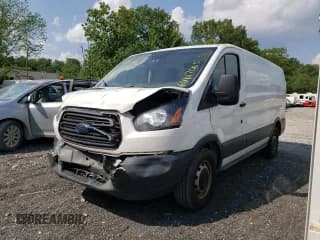 ✅ 2017 Ford Transit • VIN: 1FTYE1YM5HKA82521 • Lot: 64617065. Wystawiony na Copart z przebiegiem 63 499 mil. Bezpłatny archiwum sprzedaży aukcyjnych z USA i szczegółowy raport historii pojazdu na DreamBid. Zdjęcie 1.