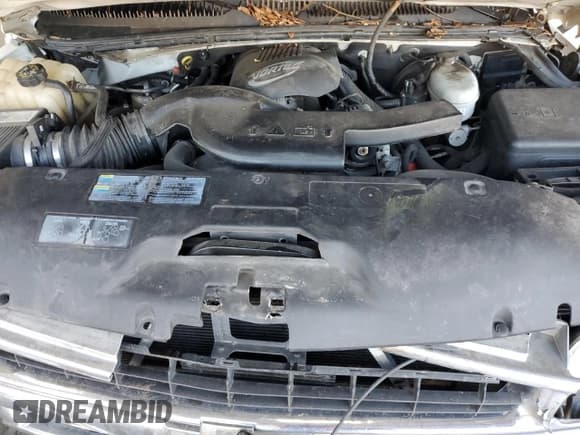 ✅ 2003 Chevrolet Suburban Z71 • VIN: 3GNFK16Z53G240636 • Lot: 80737593. Listed on Copart with 244,070 mi. Free auction sales archive from the USA and detailed vehicle history report at DreamBid. Image 12.