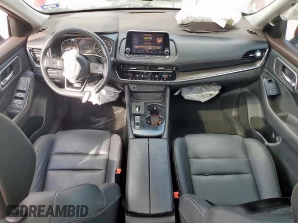 ✅ 2021 Nissan Rogue SL • VIN: 5N1AT3CA7MC841573 • Lot: 70486085. Listed on Copart with 69,703 mi. Free auction sales archive from the USA and detailed vehicle history report at DreamBid. Image 8.