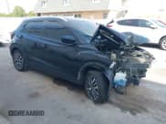 ✅ 2021 Nissan Kicks SV • VIN: 3N1CP5CV4ML504883 • Lot: 43353343. Wystawiony na IAAI z przebiegiem 107 316 mil. Bezpłatny archiwum sprzedaży aukcyjnych z USA i szczegółowy raport historii pojazdu na DreamBid. Zdjęcie 1.