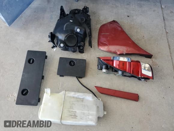 ✅ 2012 Toyota Tacoma PreRunner • VIN: 3TMKU4HN0CM031433 • Lot: 86148495. Listed on Copart with 147,488 mi. Free auction sales archive from the USA and detailed vehicle history report at DreamBid. Image 13.