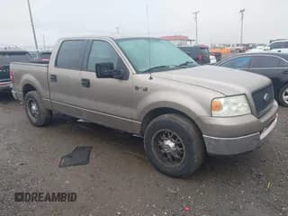 ✅ 2005 Ford F-150 XLT • VIN: 1FTPW12535KB73129 • Lot: 43557900. Wystawiony na IAAI z przebiegiem 246 509 mil. Bezpłatny archiwum sprzedaży aukcyjnych z USA i szczegółowy raport historii pojazdu na DreamBid. Zdjęcie 1.