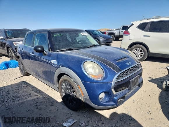 ✅ 2017 MINI Hardtop 4 Door Cooper S • VIN: WMWXU3C57H2D32724 • Лот: 81017475. Опубликован ранее на Copart с пробегом 132 296 миль. Бесплатный доступ к архиву аукционных продаж из США и подробный отчёт об истории автомобиля на DreamBid. Изображение 4.